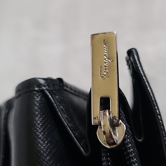 Salvatore Ferragamo Black Snap Wallet - Picture 10 of 16
